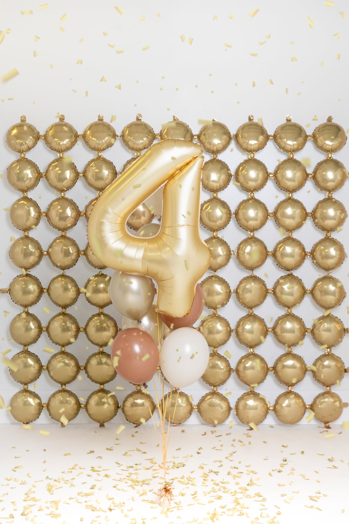 Folienballon Zahl "4" gold matt (1 Stk.)